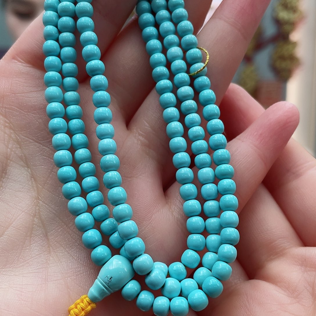 绿松石颈饰未镶嵌