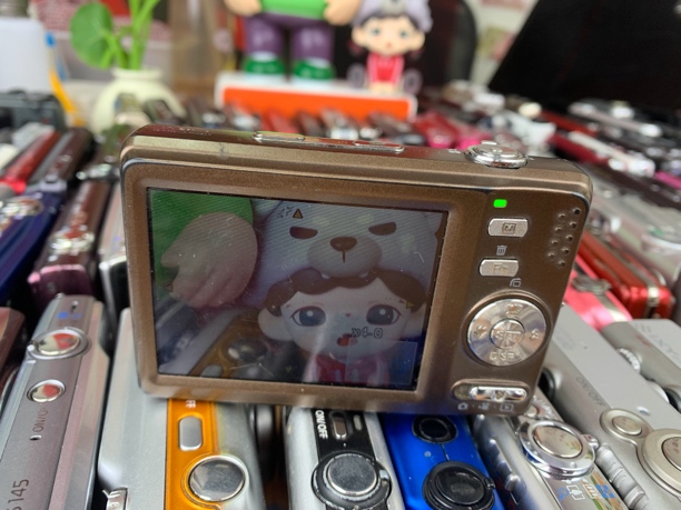 9新 Benq/明基 E1035数码相机