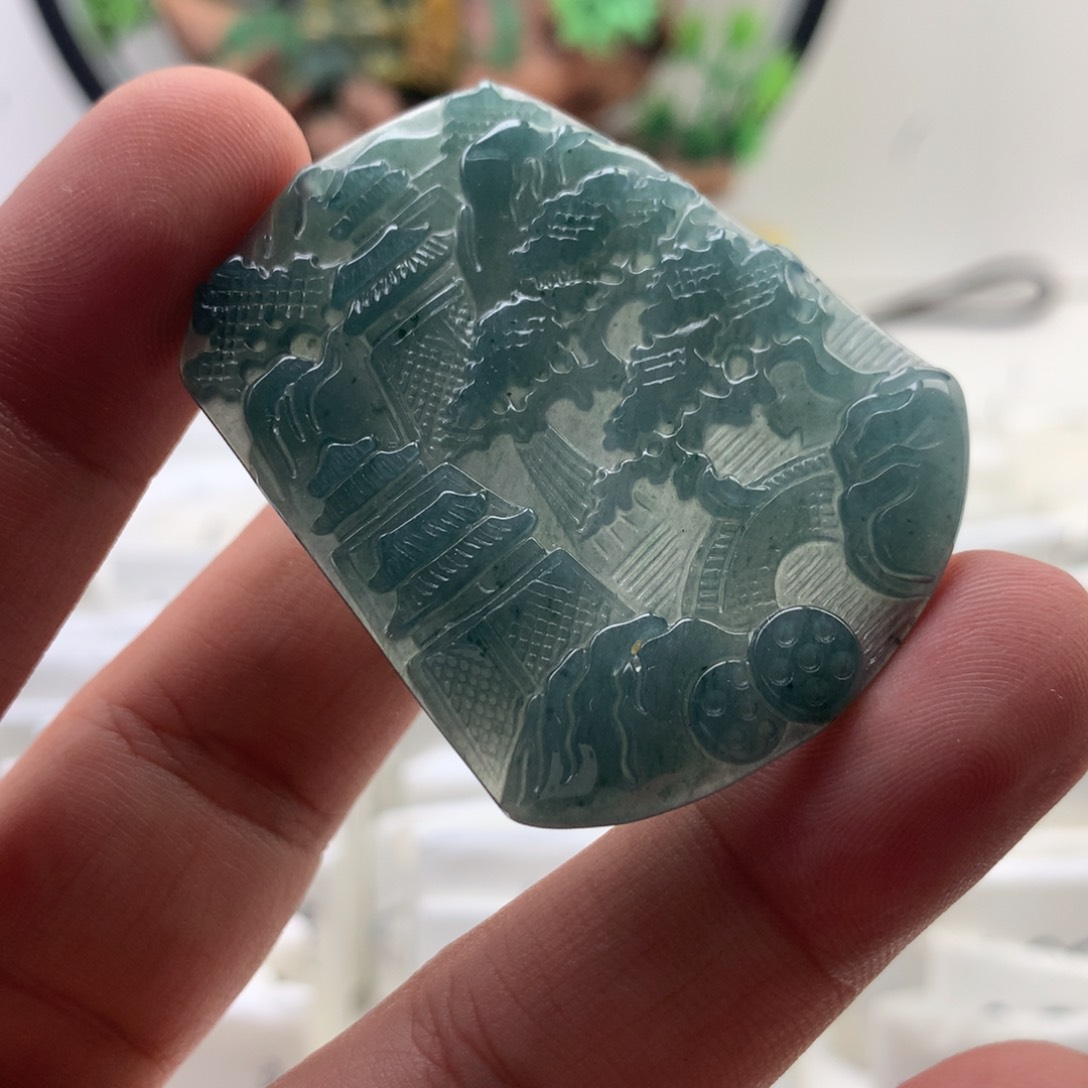 颈饰未镶嵌翡翠山水