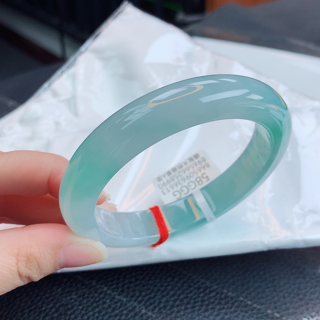 翡翠手镯未镶嵌缅甸天然翡翠a货