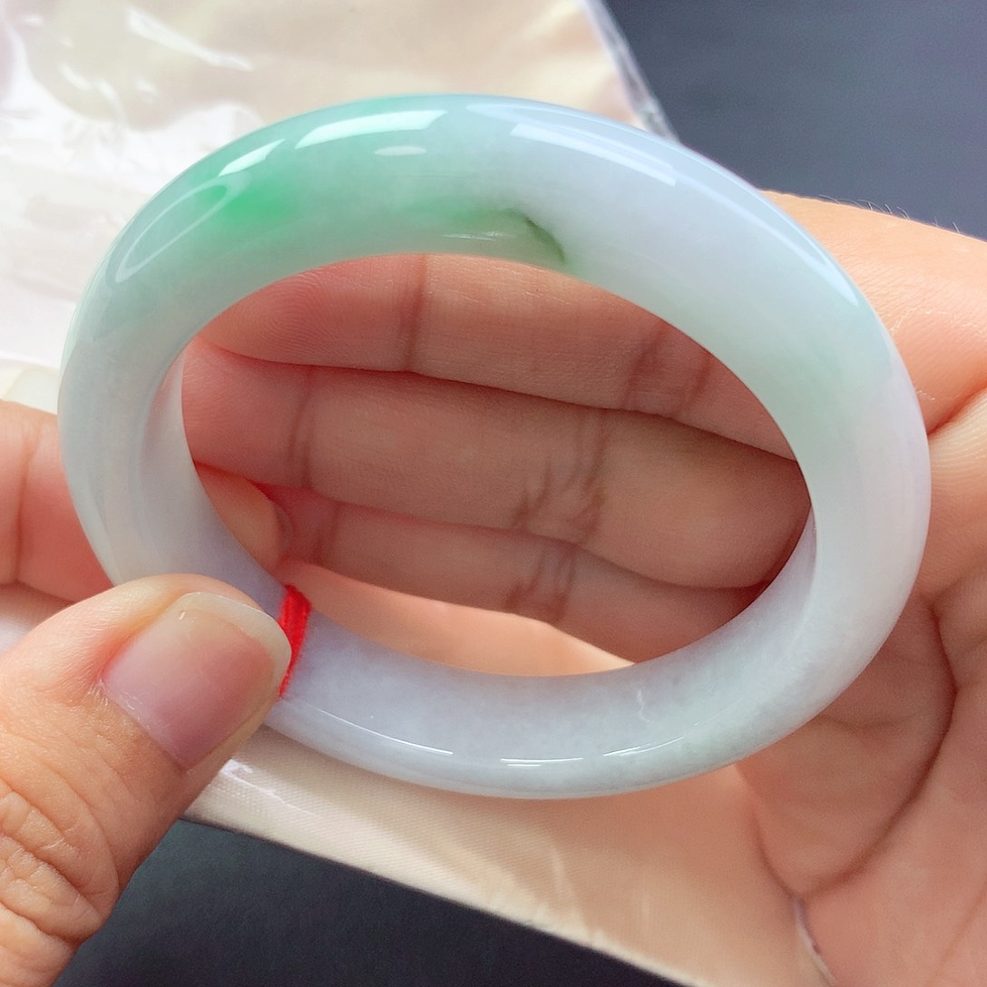 【闪购商品】未镶嵌手镯翡翠880101