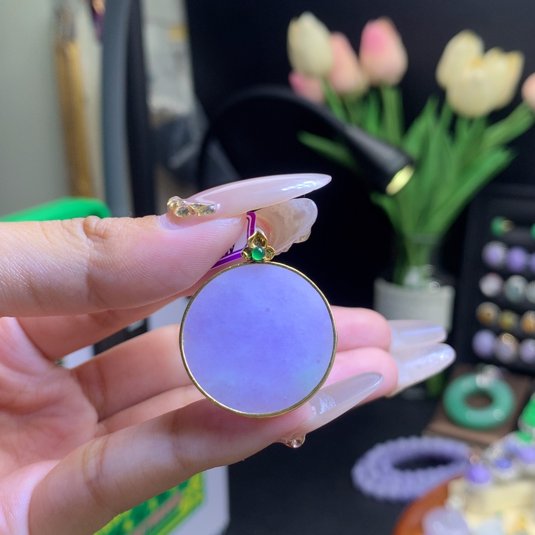 翡翠18K金镶嵌颈饰