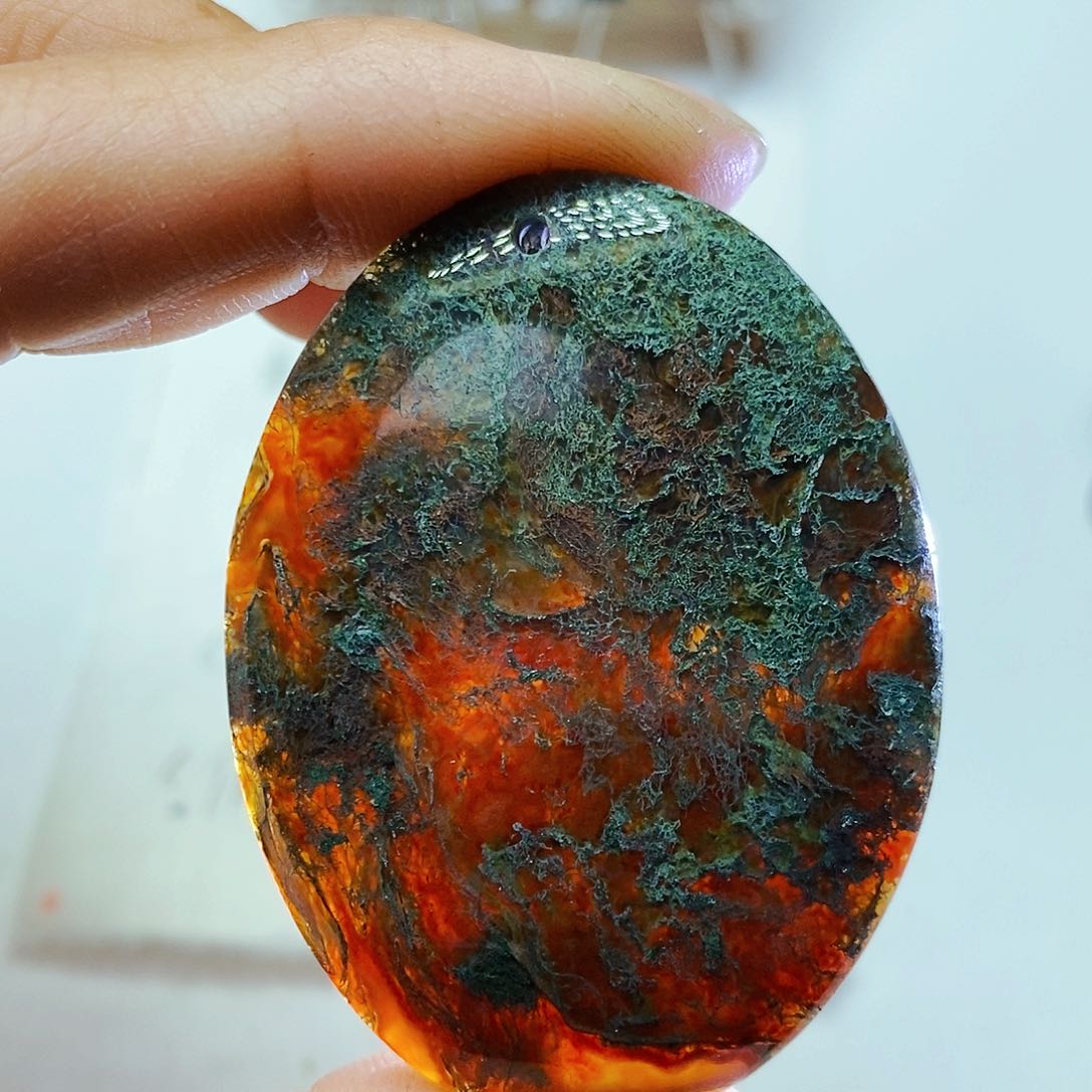 玛瑙/玉髓颈饰未镶嵌佳**水