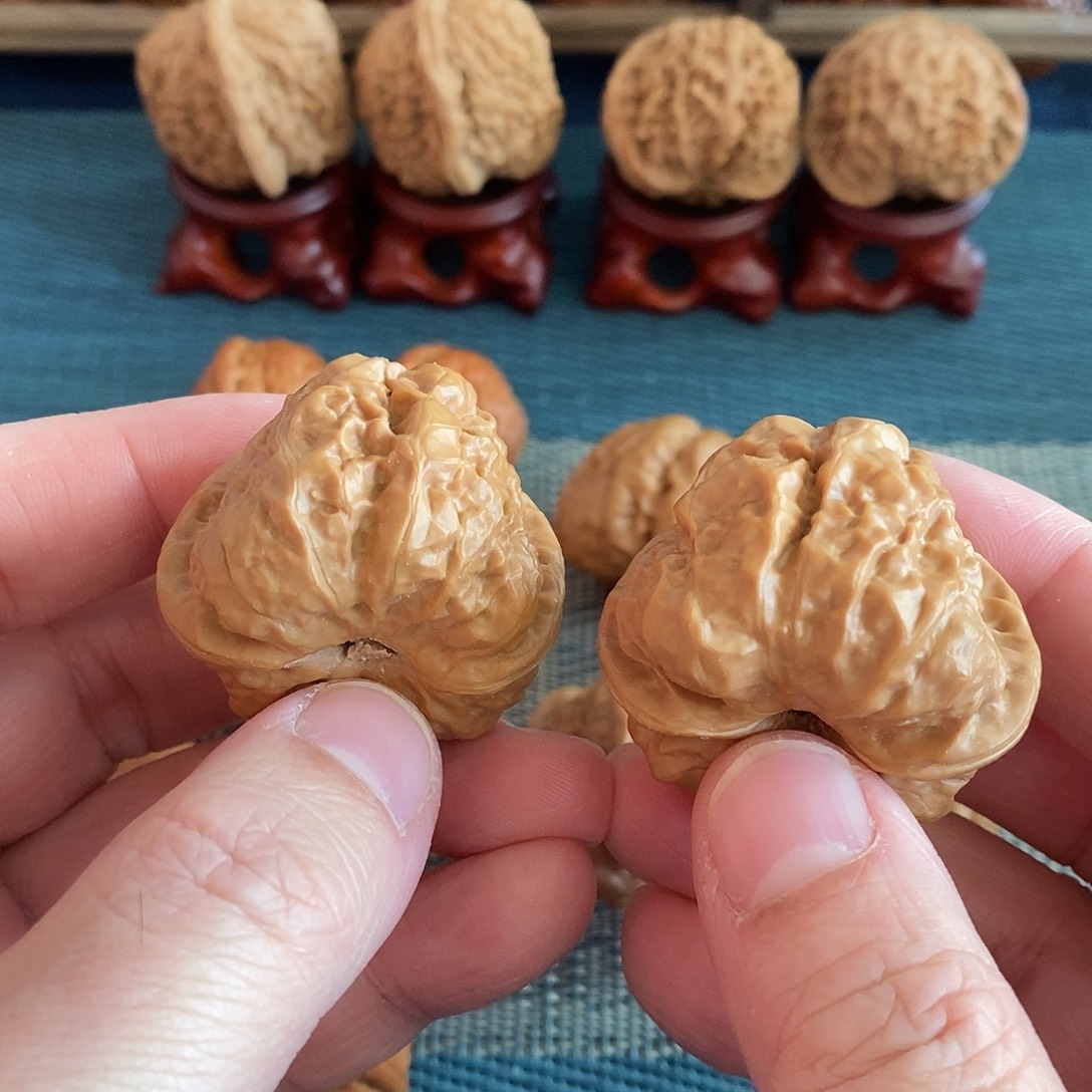 把件文玩核桃福利 福利 福利全场蛤蟆头一口价 水晶皮 三角蹬腿 