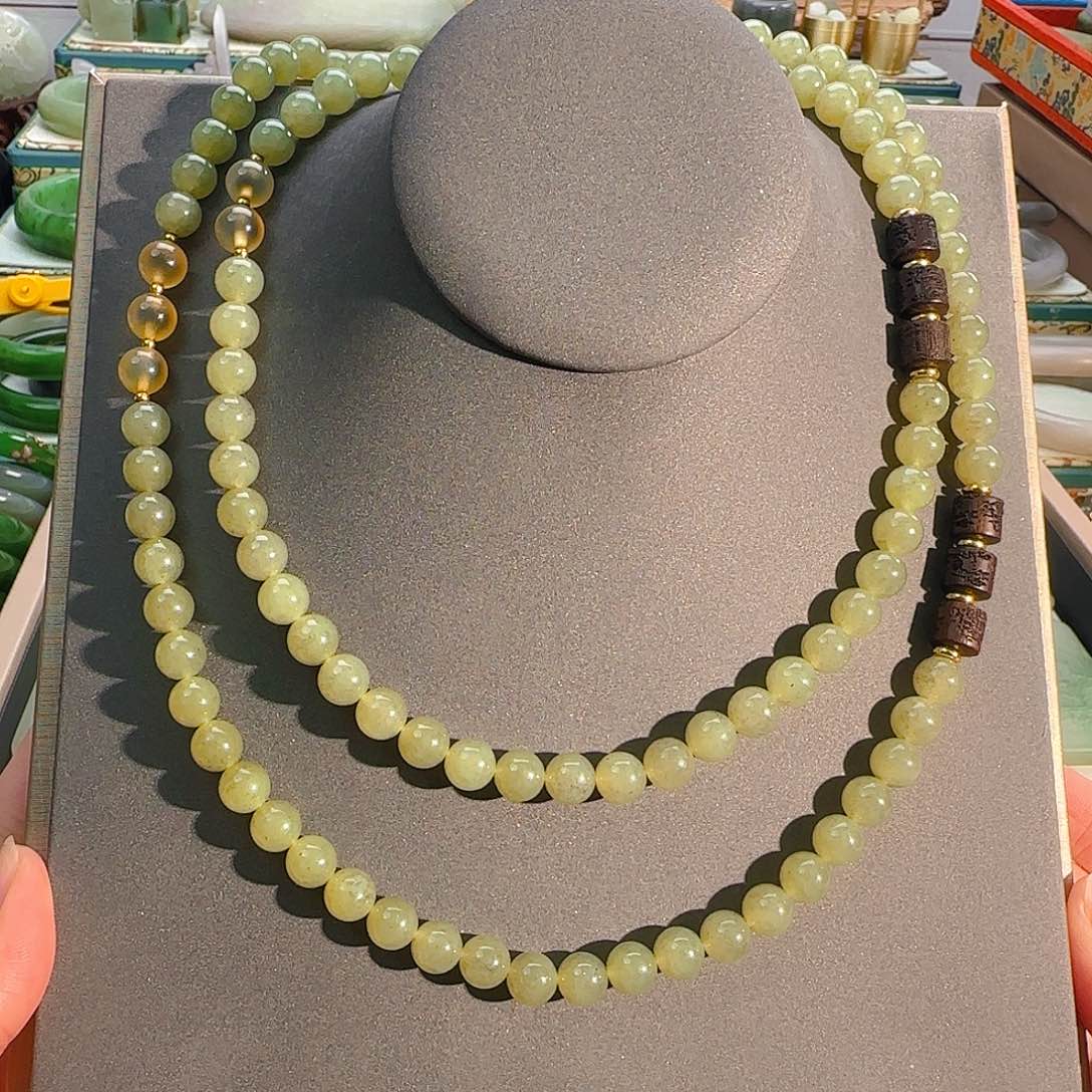 颈饰未镶嵌和田玉黄口点墨