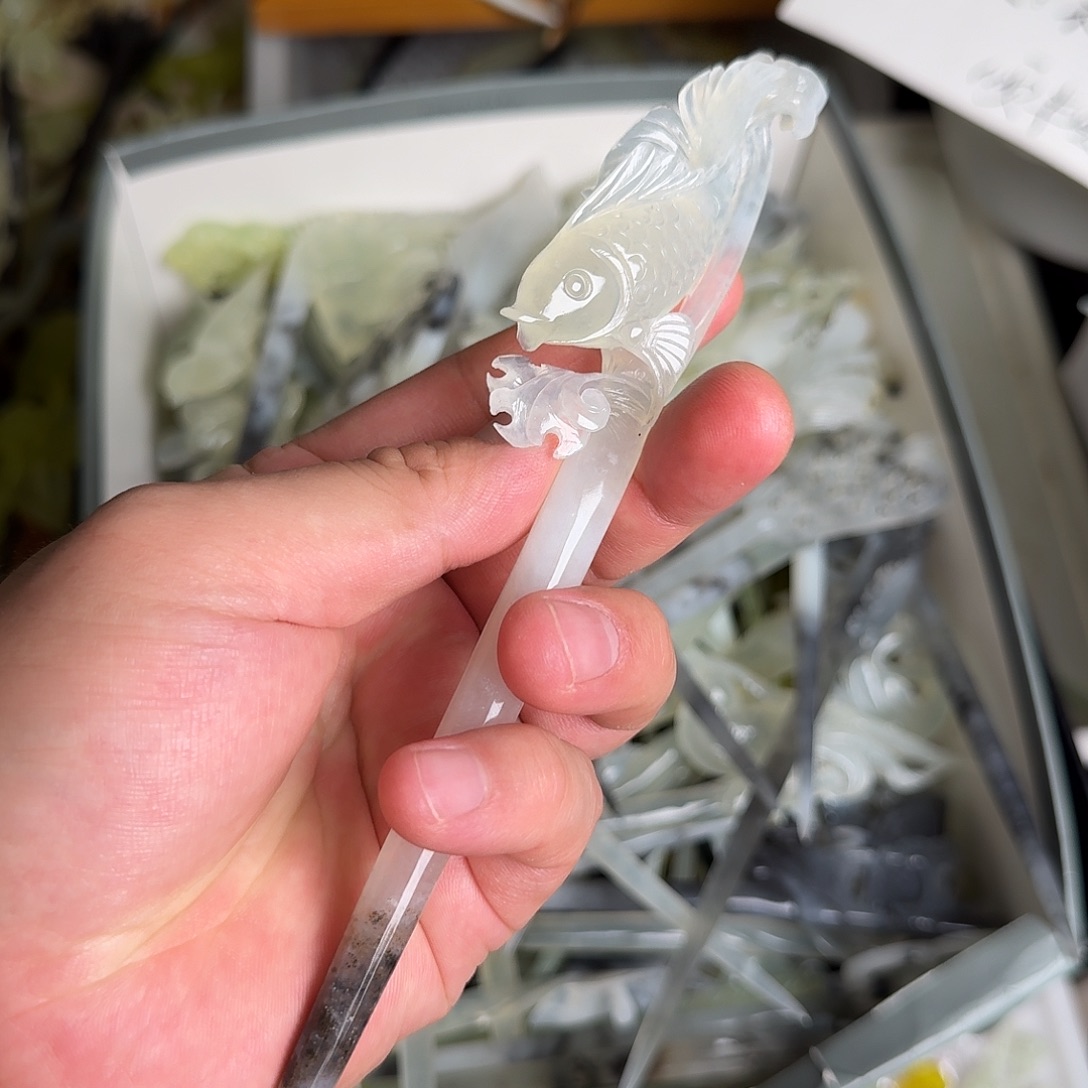 蛇纹石玉未镶嵌发饰