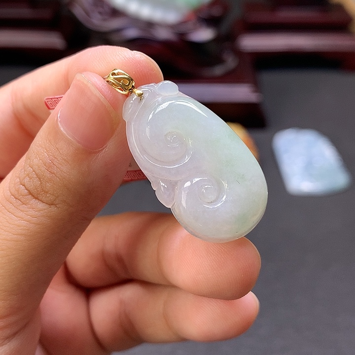 翡翠未镶嵌颈饰天然