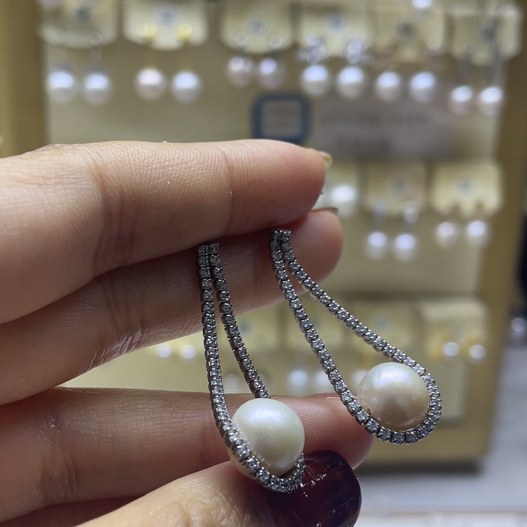 银S925镶嵌淡水珍珠耳饰