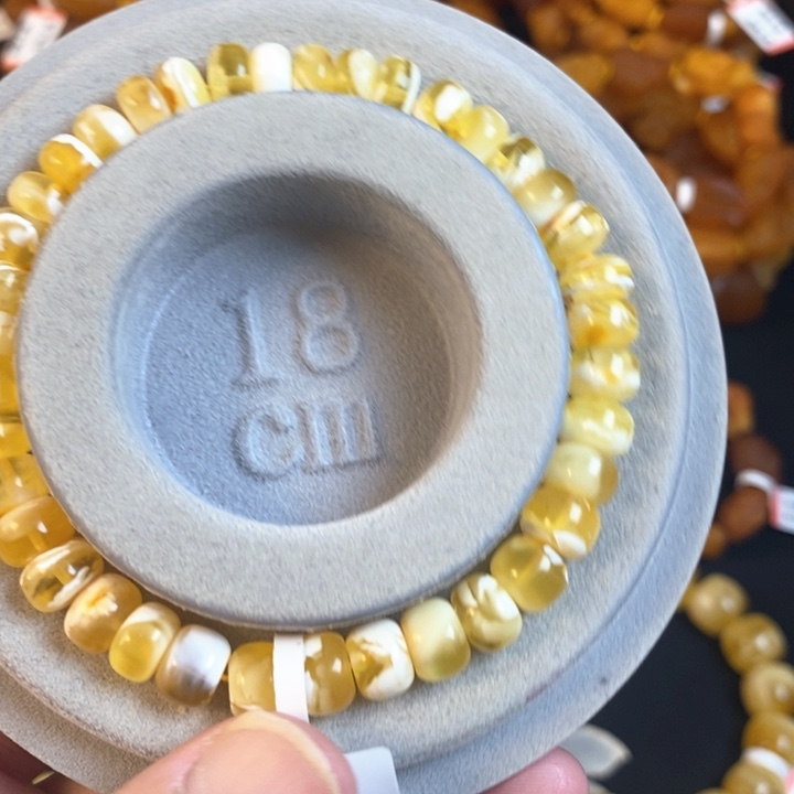 琥珀珠宝奇石未镶嵌8+俄料金瓷白妖花