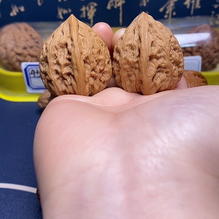 文玩核桃把件昆仑