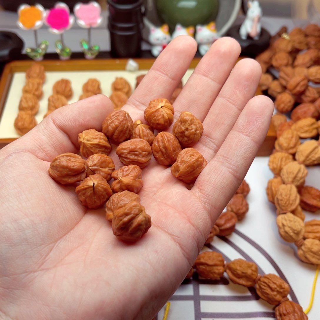 文玩核桃手串你**佁蛤蟆头