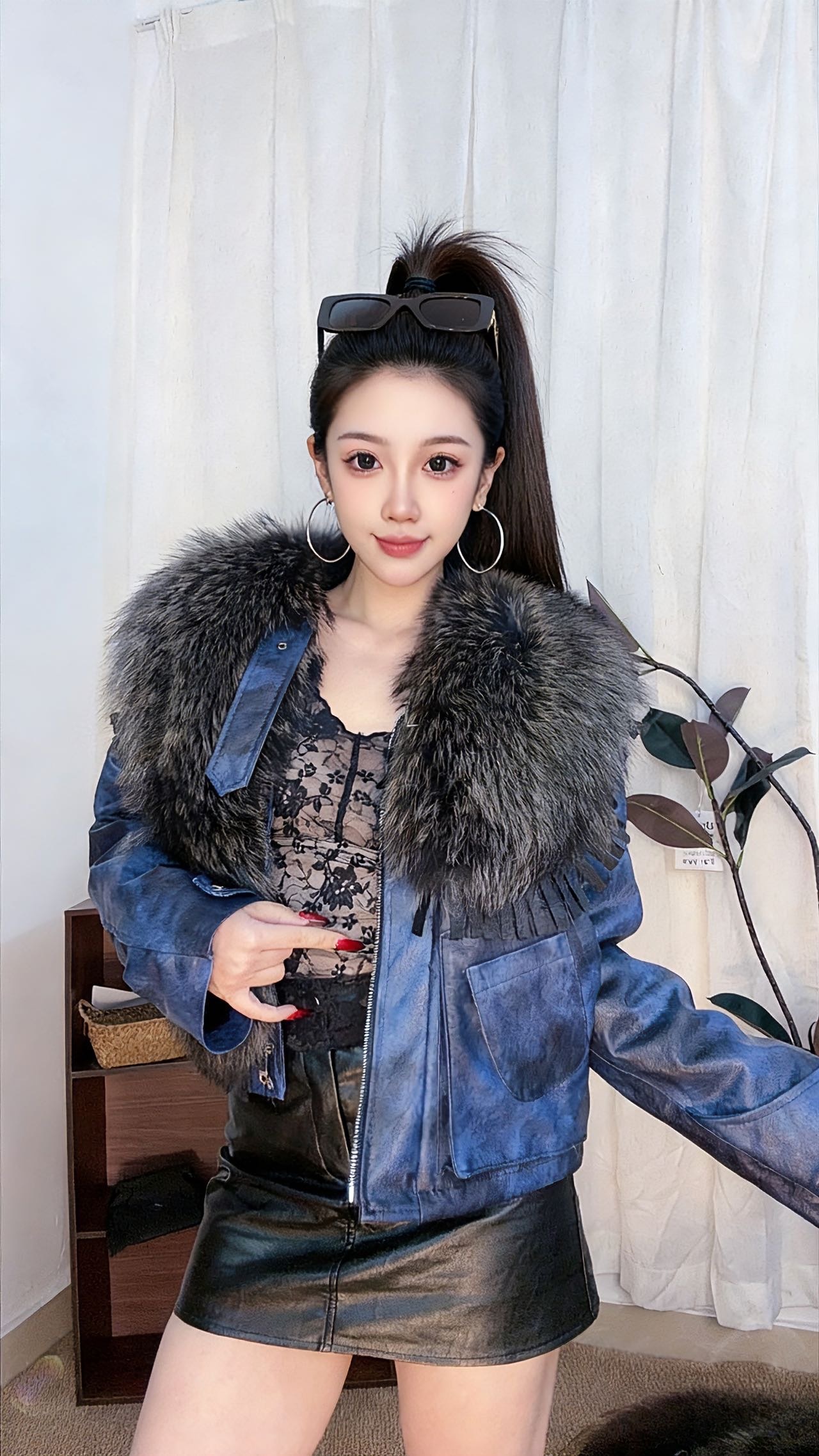 25612慵懒风晕染蓝色工艺加厚常规款毛领不可拆短外套