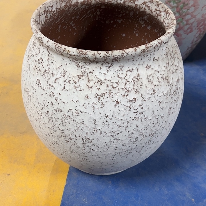 高度32厘米口22厘米