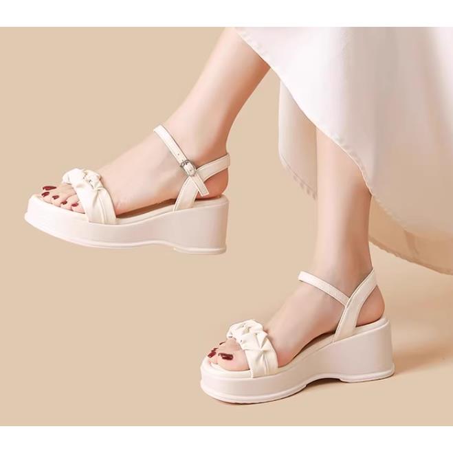 夏款1700时尚厚底坡跟一字带凉鞋