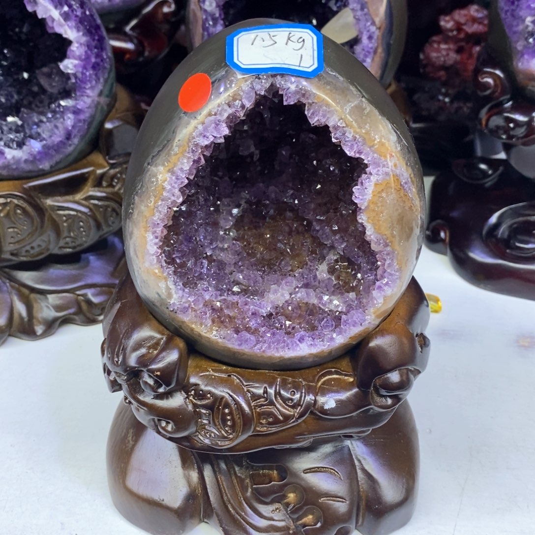 水晶摆件未镶嵌莹