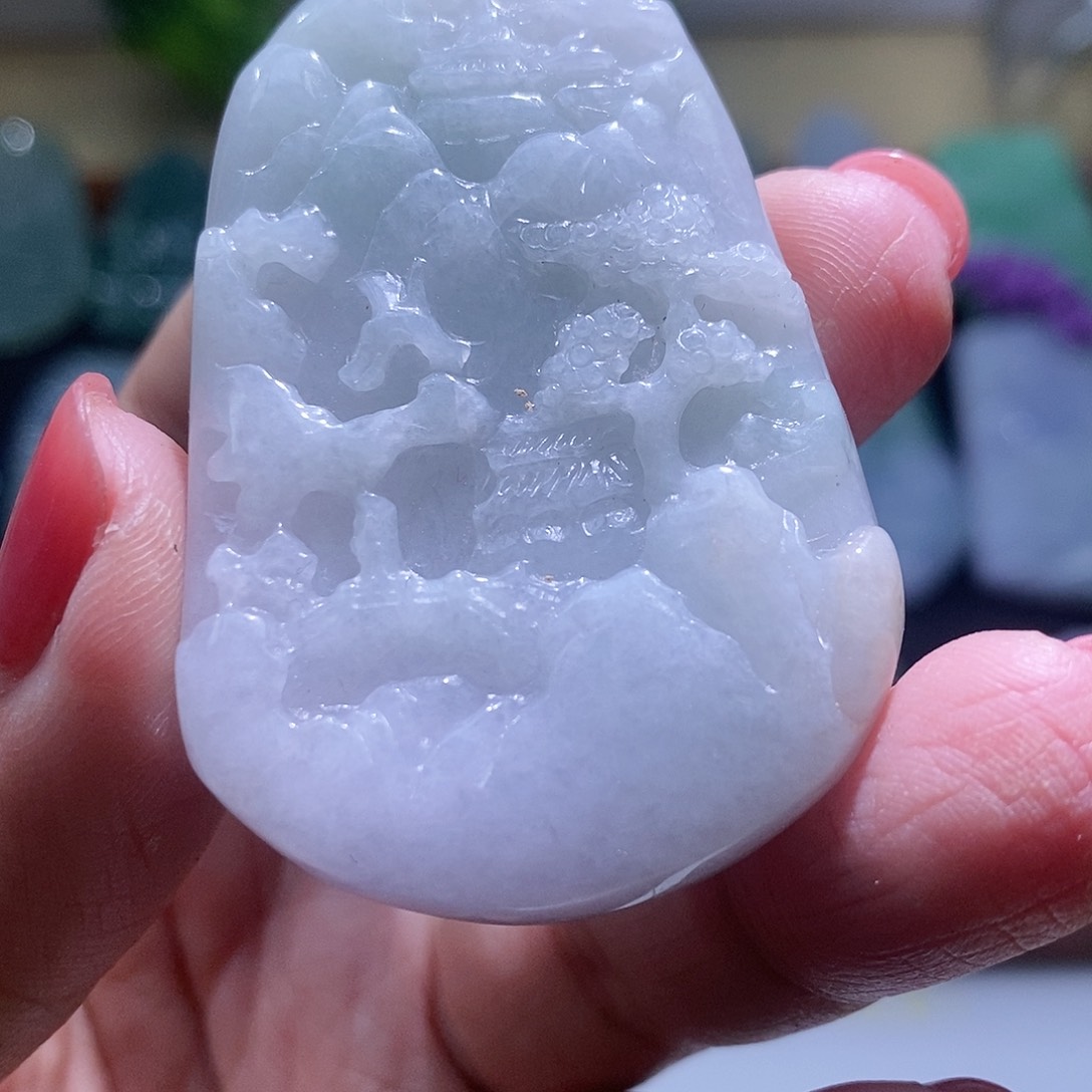 【闪购商品】翡翠未镶嵌颈饰山水