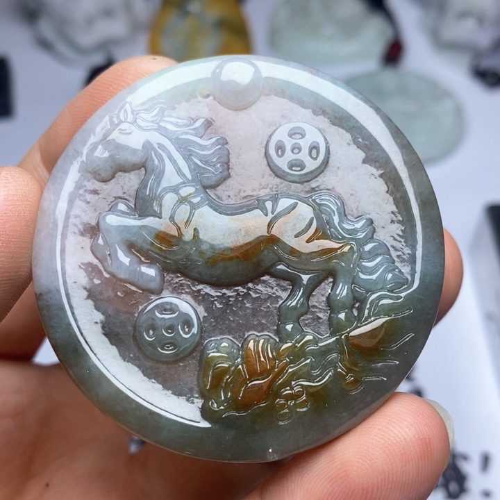 翡翠未镶嵌颈饰翡翠