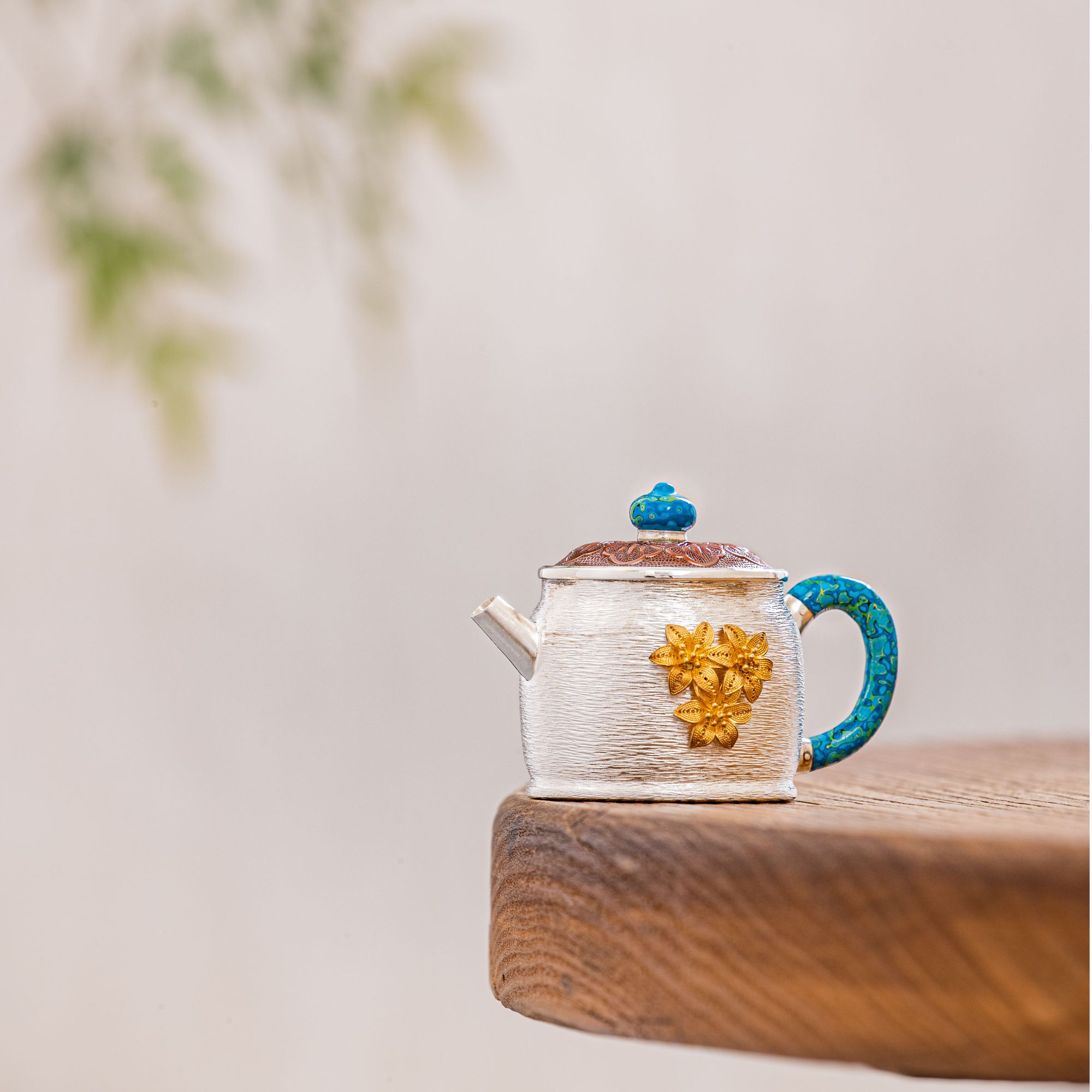 蜂鸟工坊 名匠优选 铜盖拉丝纹掐蝴蝶花丝桶形小小壶 MJYXA1304