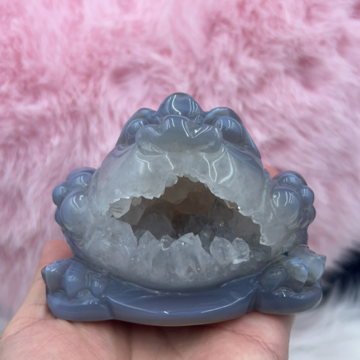 天然水晶大颗粒晶体玛瑙金蟾