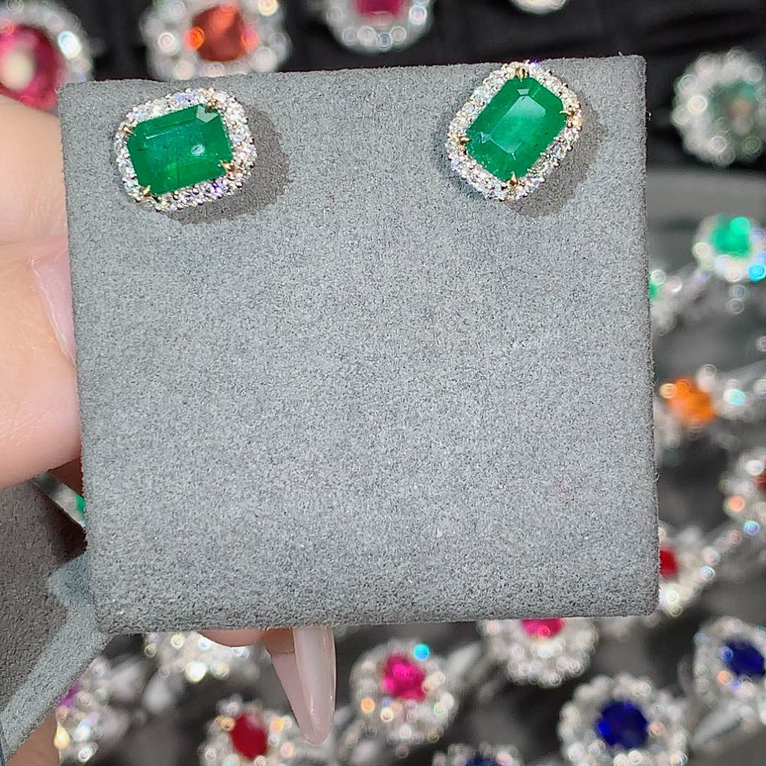 祖母绿耳饰18K金镶嵌2.38ct赞比亚祖母绿耳饰