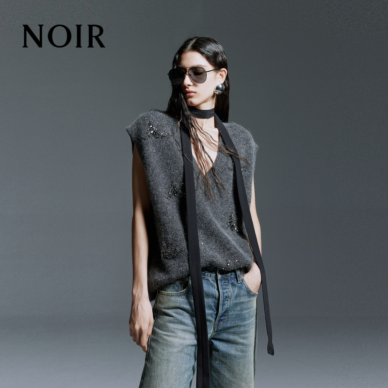【NOIR系列】MOCO毛衣春秋摇滚智性手工钉钻银丝雾面MBD3SWT052