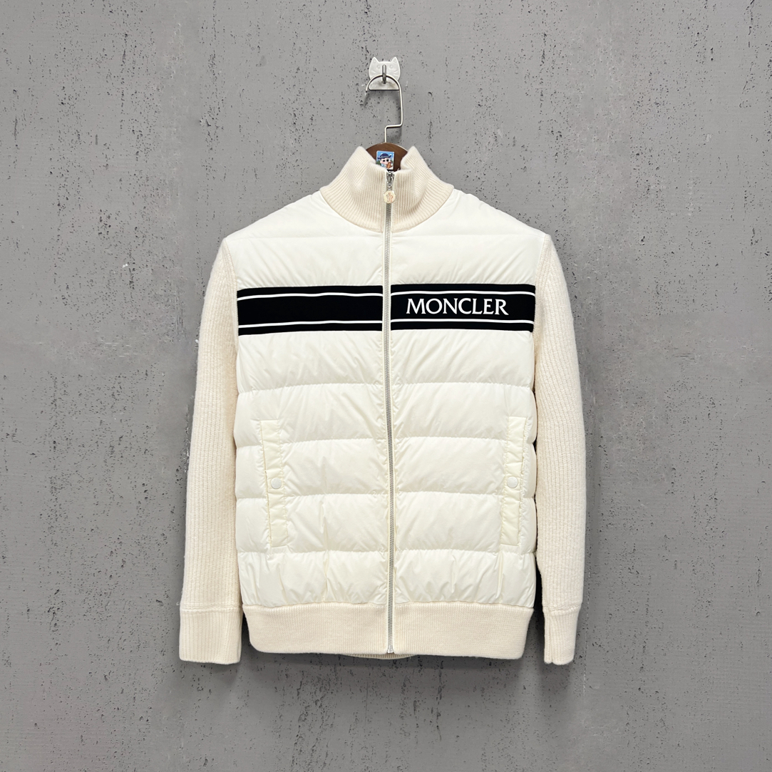 未使用 MONCLER/蒙口 moncler蒙口白色针织拼接羽绒外套L码