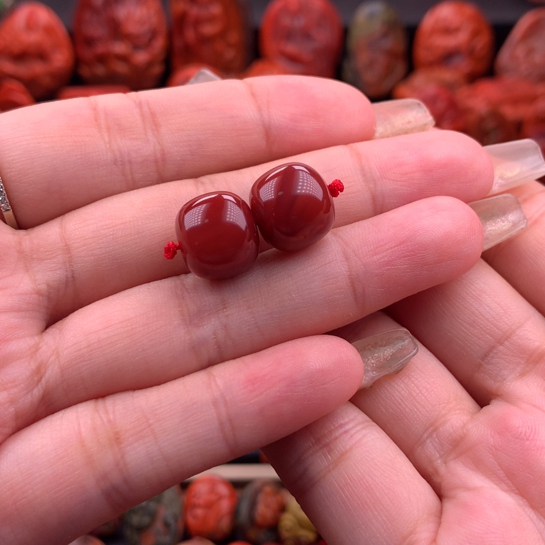 南红玛瑙南红川料原矿牛血红老型对珠12.5mm未镶嵌