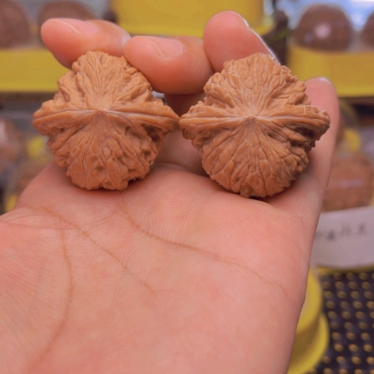 文玩核桃吊坠磨盘