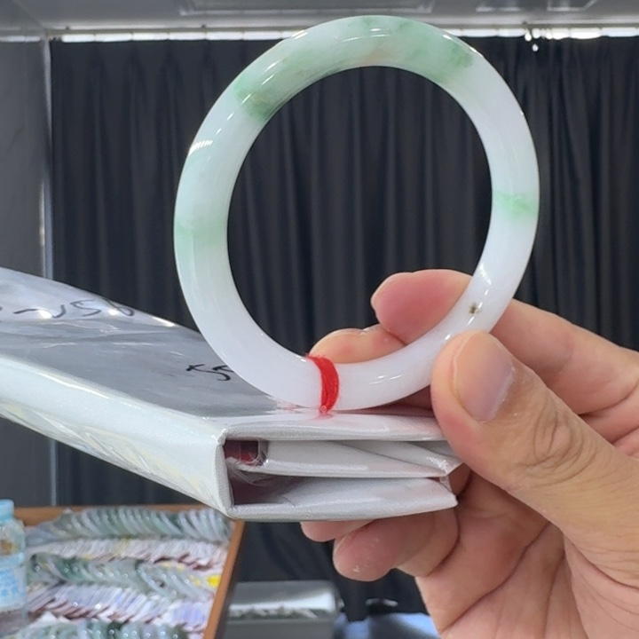 翡翠手镯未镶嵌纯天然缅甸翡翠a货