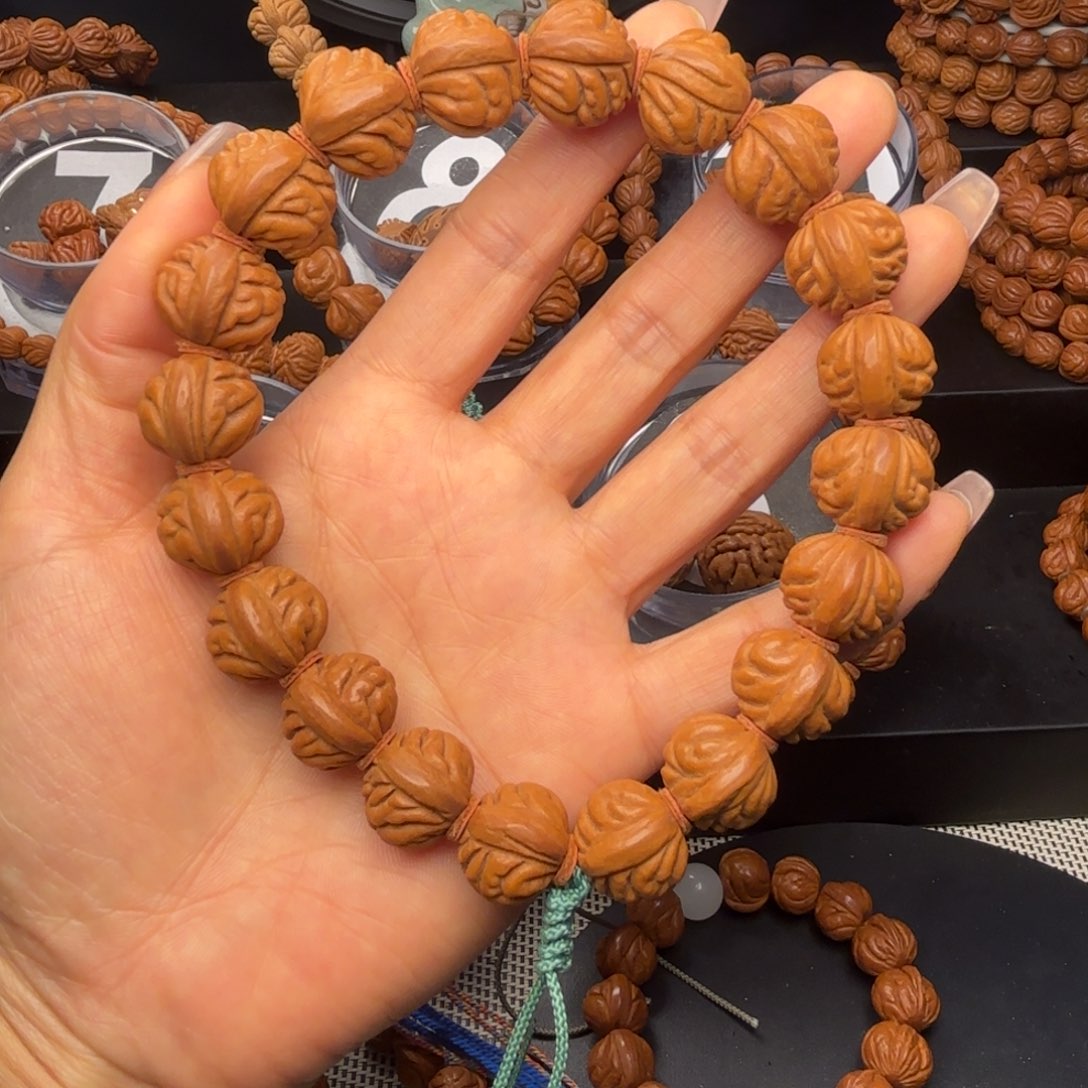 吊坠桃核野生金蟾1.5尺寸