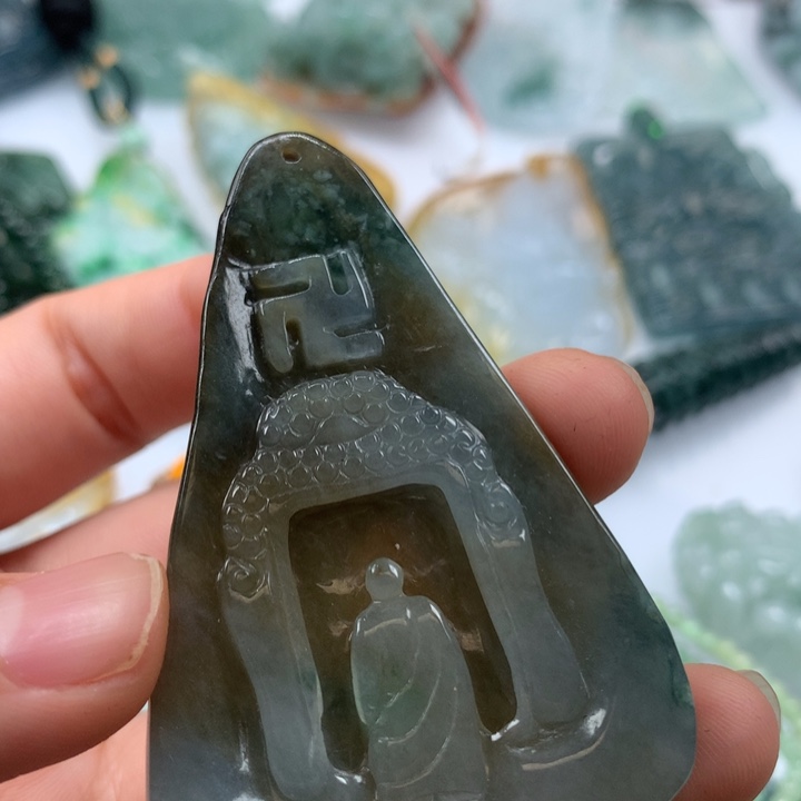 翡翠颈饰未镶嵌保真天然A货翡翠