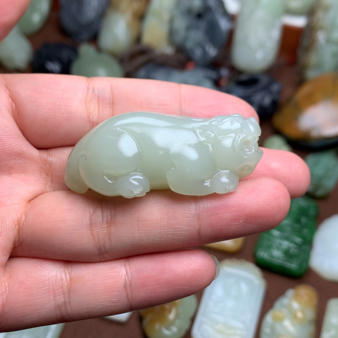 和田玉挂件未镶嵌