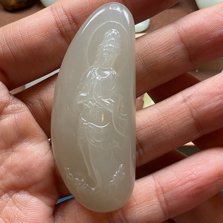 和田玉未镶嵌颈饰青海料观音