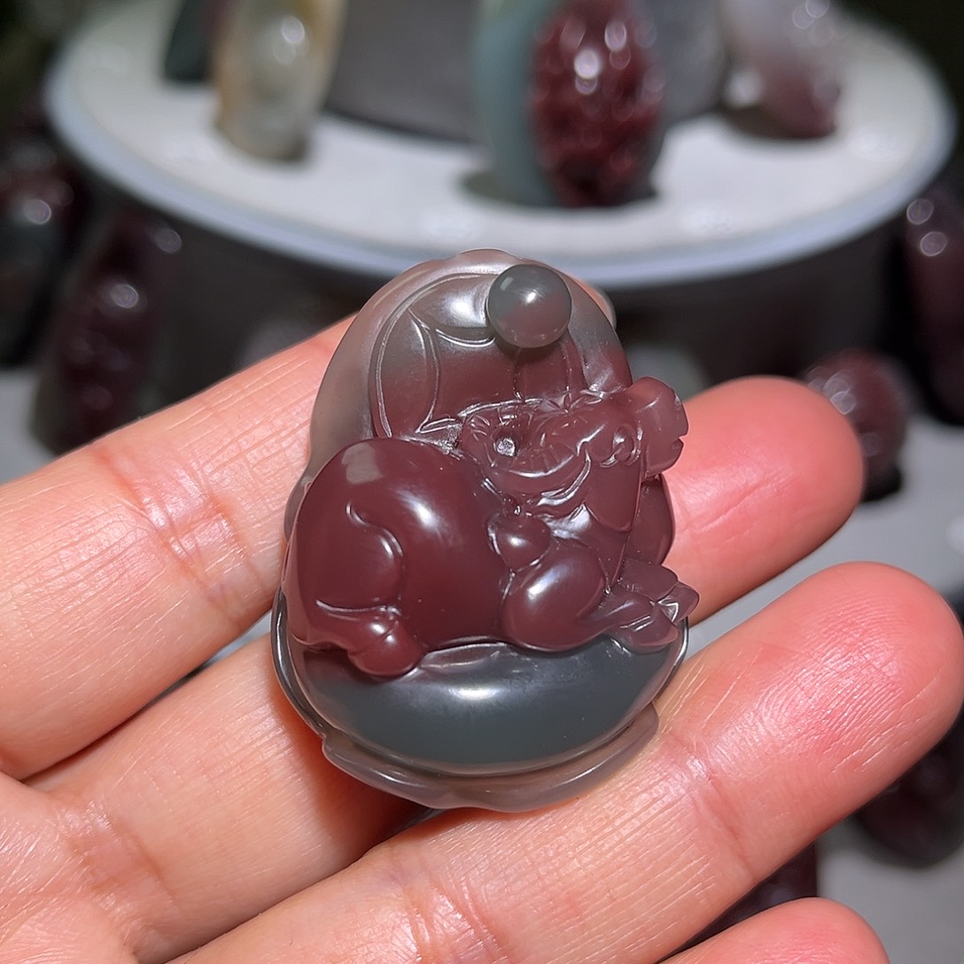 对***歌玛瑙/玉髓未镶嵌颈饰