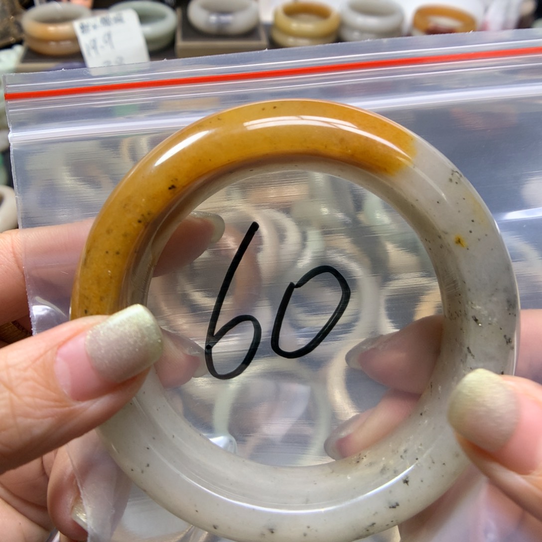 石英质玉手镯未镶嵌夏*夕