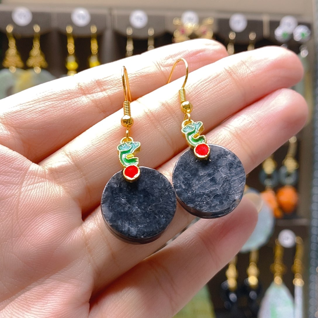 未镶嵌翡翠耳饰翡翠