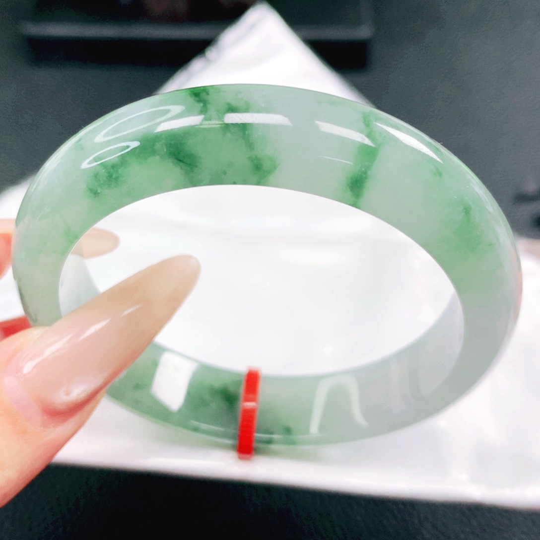 翡翠未镶嵌手镯56