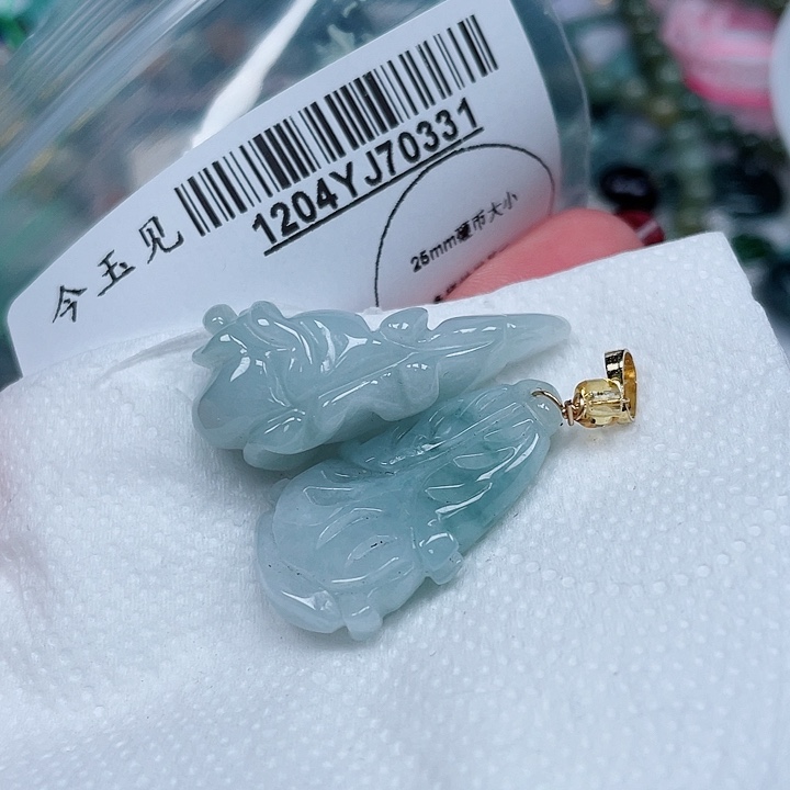 翡翠未镶嵌吊坠(不含链)