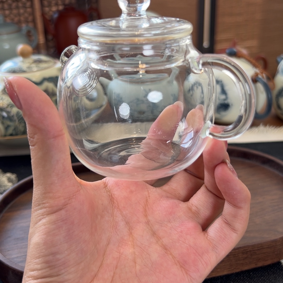 茶具等产品的生产和销售为