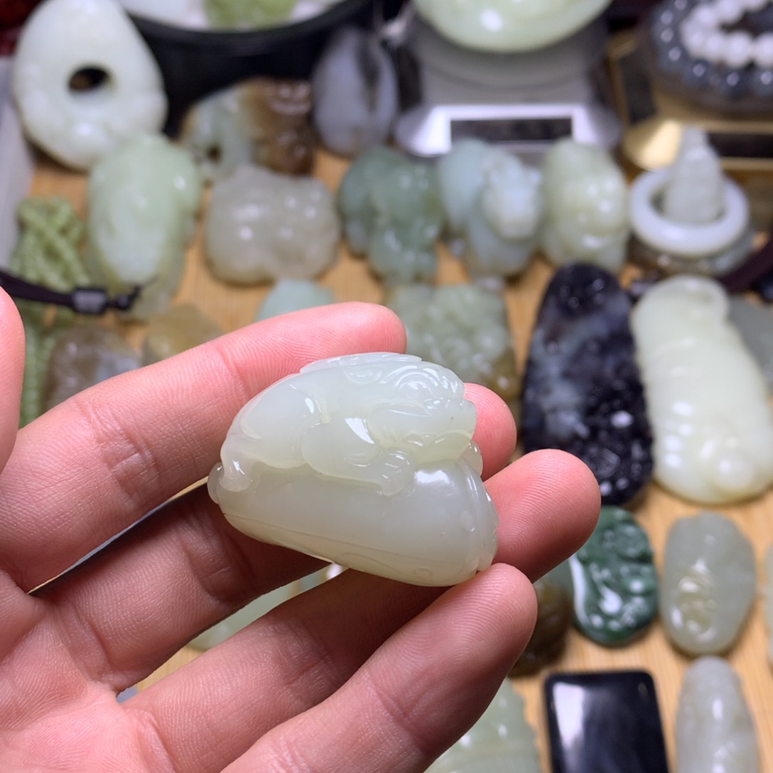 和田玉挂件未镶嵌