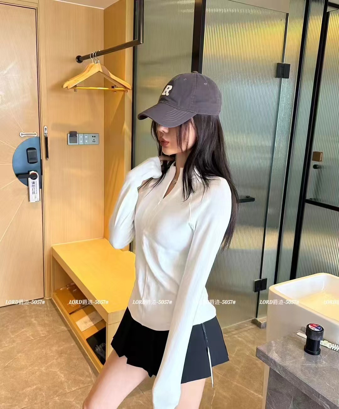 【可爱推荐】5707 爆款拉链显瘦打底衫