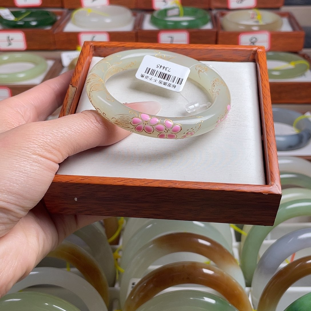 【闪购商品】和田玉未镶嵌手镯