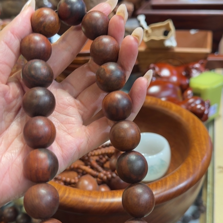 交趾黄檀（大红酸枝）酸枝原木2.0手持