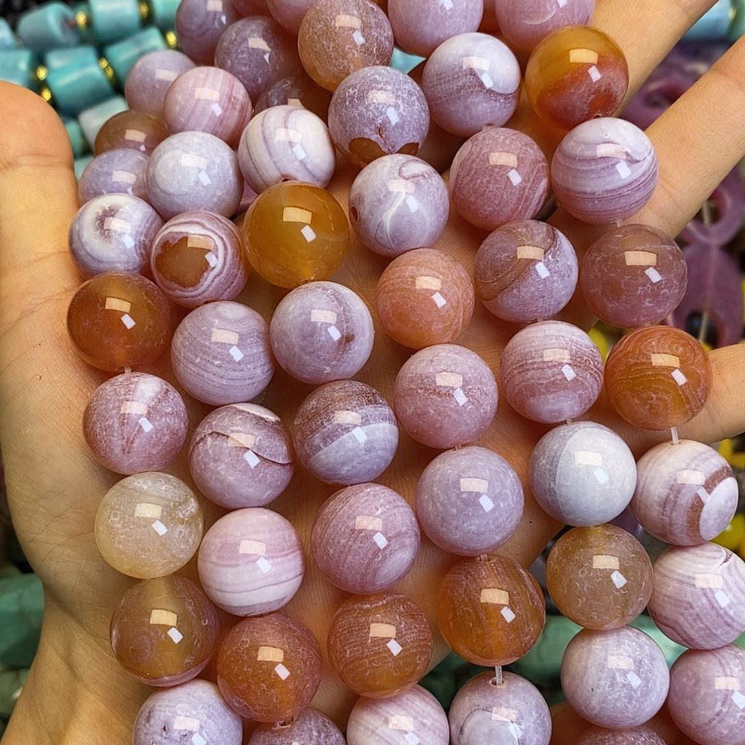 玛瑙/玉髓未镶嵌珠宝半成品卡十六左右玛瑙一条