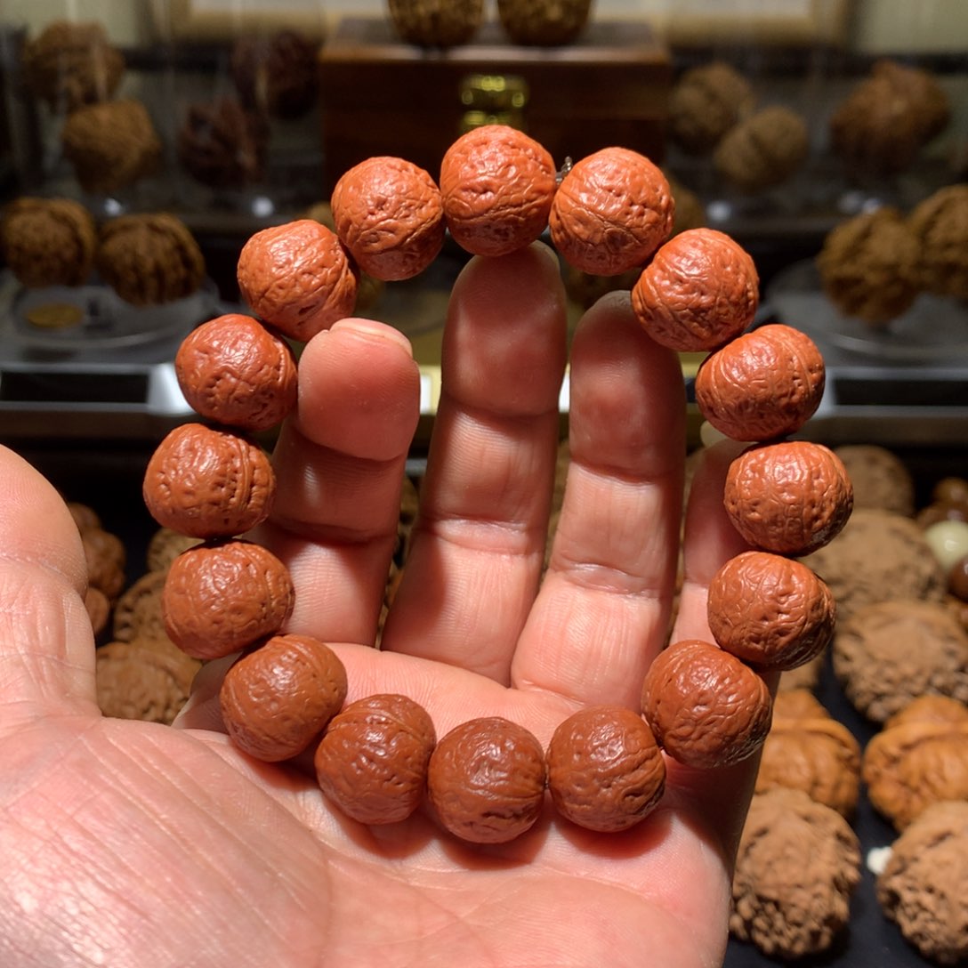 秋子手串全品175红皮光头
