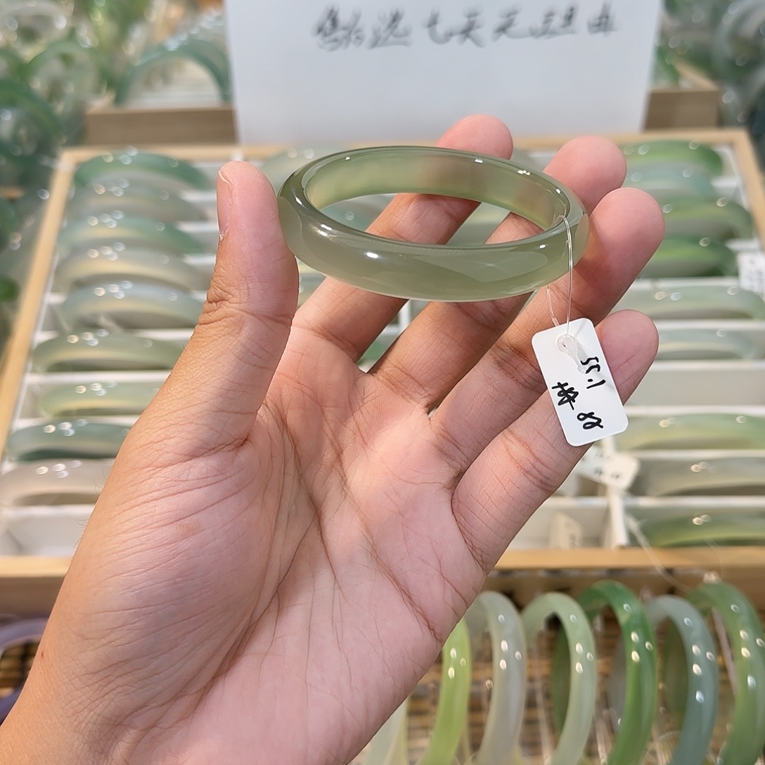 玛瑙/玉髓未镶嵌手镯圈口55.1