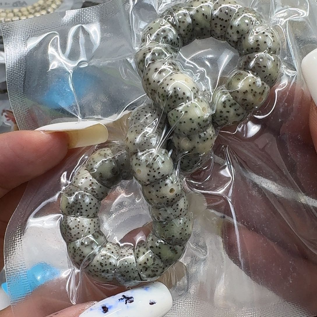 星月菩提手串327卓越星月菩提猪大肠10单圈