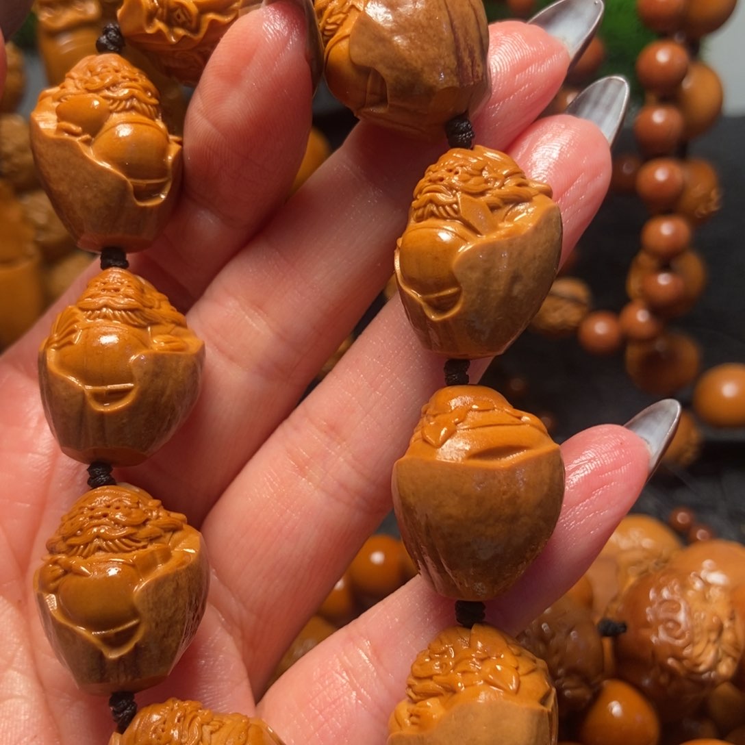 橄榄核吊坠包衣钟馗