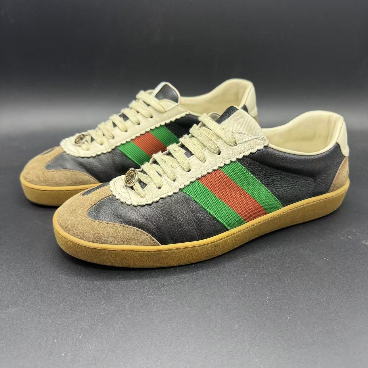 95新 GUCCI/古驰 男士时尚百搭黑色德训鞋39.5码 xh097