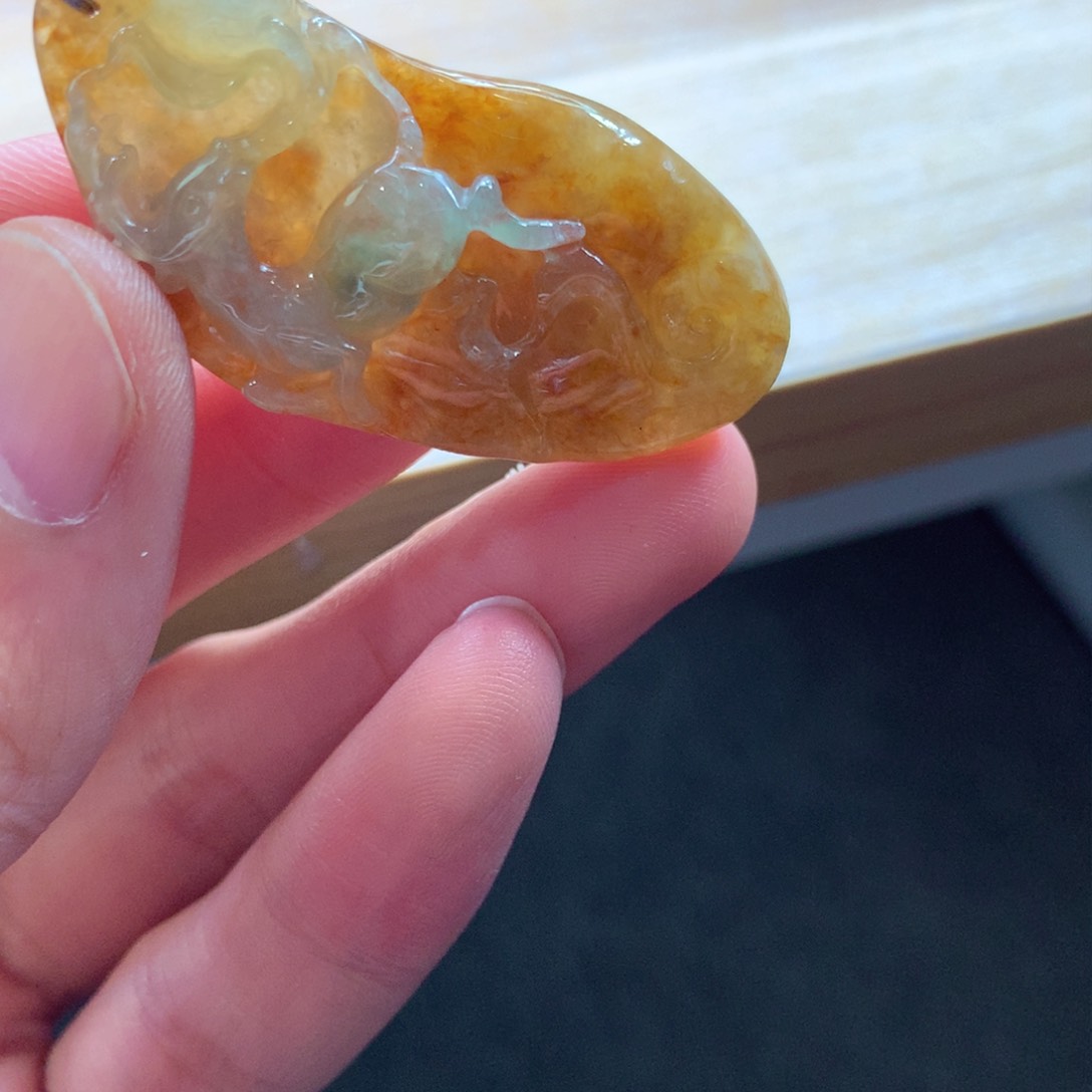 翡翠颈饰未镶嵌吊坠